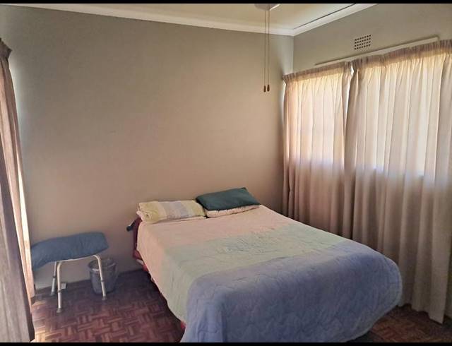 3 BEDROOM HOUSE FOR SALE IN RHODESFIELD